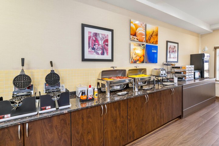 Breakfast/Coffee Service 19 of 26