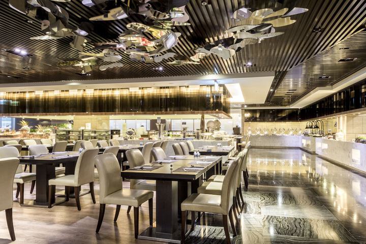 Dining 44 of 69