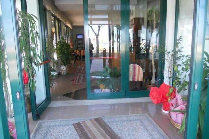 Hotel 33 of 35