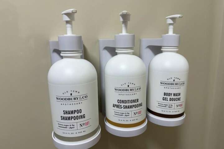 Bathroom amenities