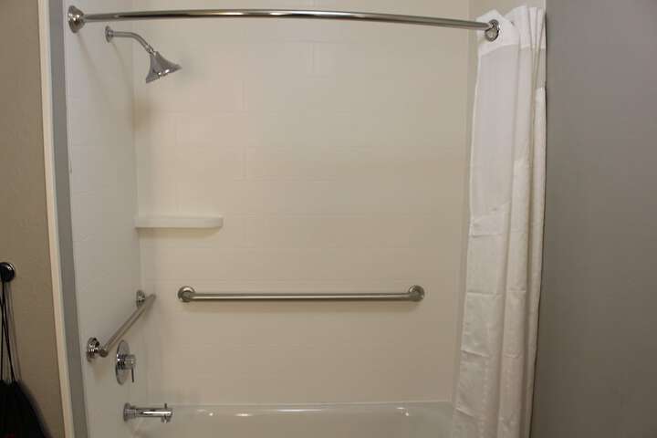 1 King Bed Standard Mobility Accessible Tub (5 of 15)