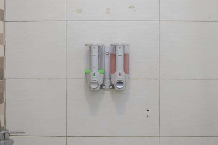 Room 18 of 28