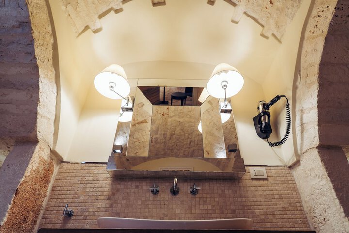 Room 29 of 111
