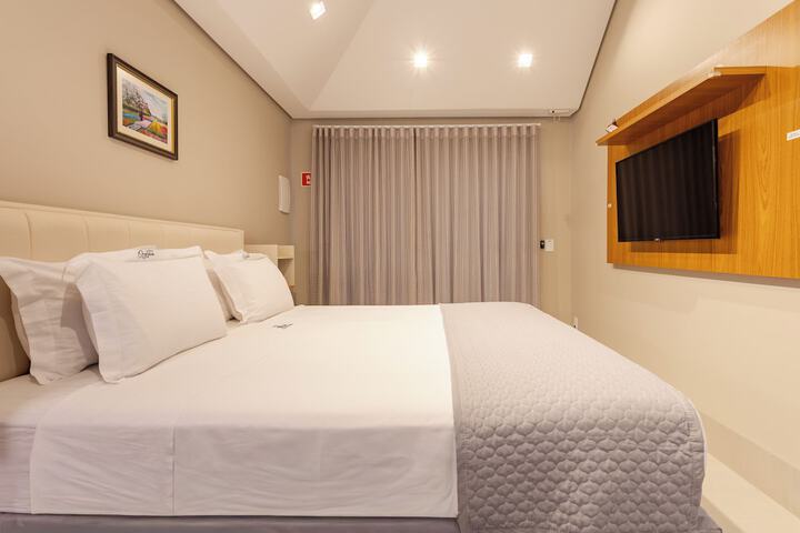 Room 65 of 218