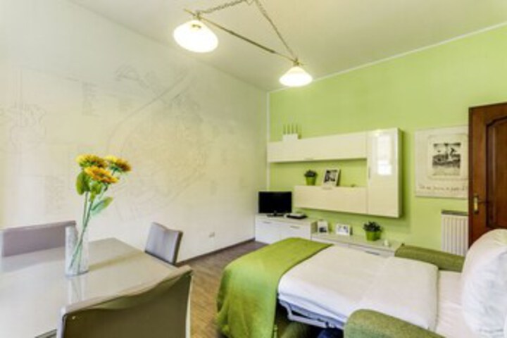 Room 14 of 26