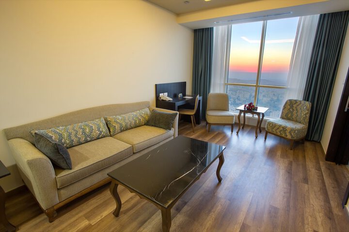 Room 29 of 79
