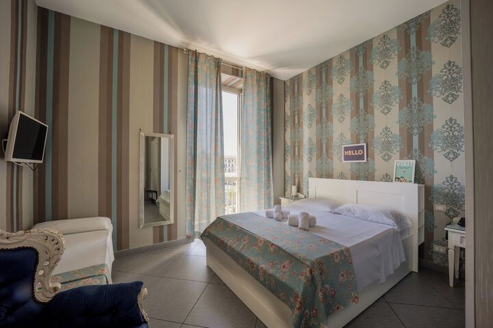Hotel New Sayonara in Naples
