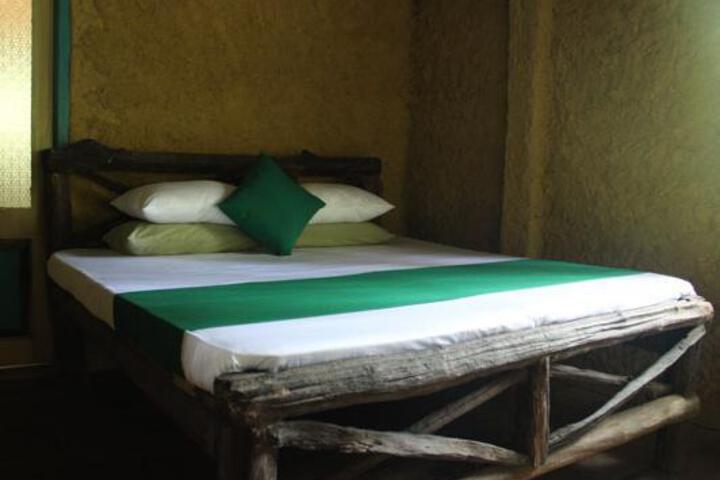 Room 2 of 5