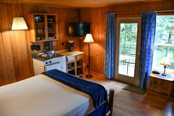Room 42 of 155
