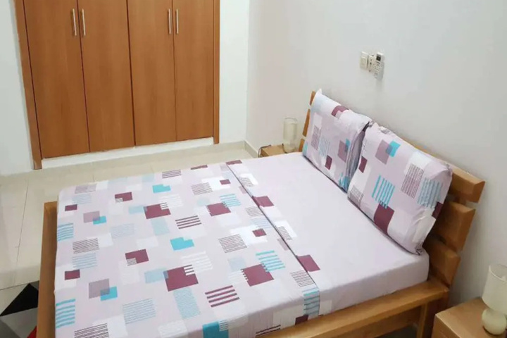 Room 3 of 9