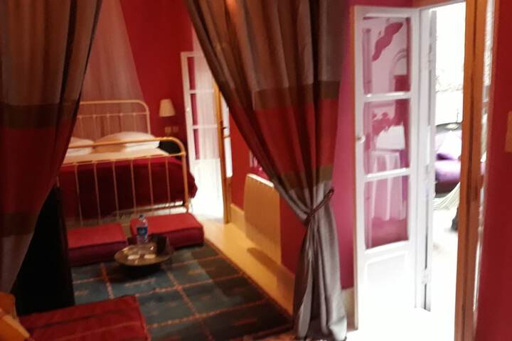 Room 21 of 69