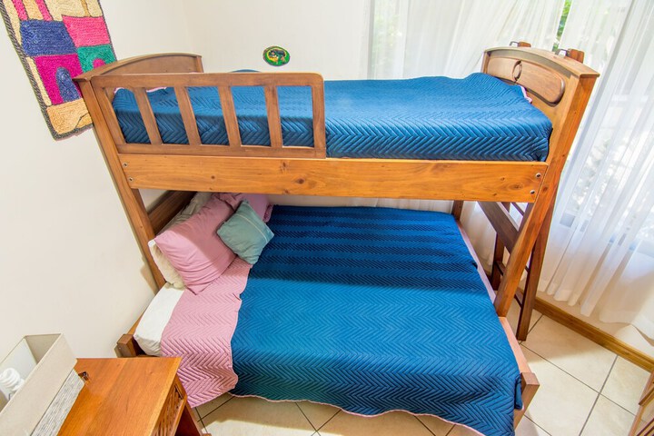 Room 4 of 39