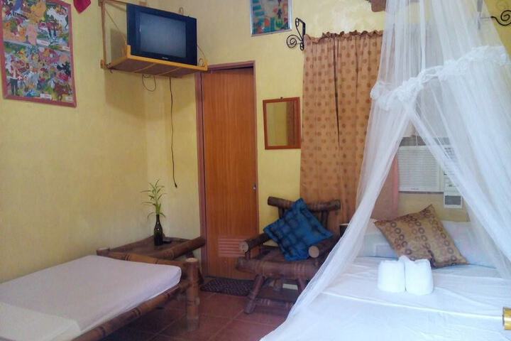 Room 4 of 64