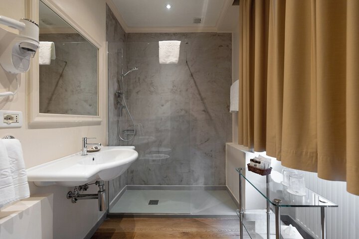 Bath Interior