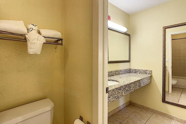 Room 13 of 15