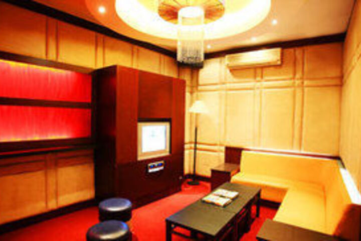 Karaoke Room