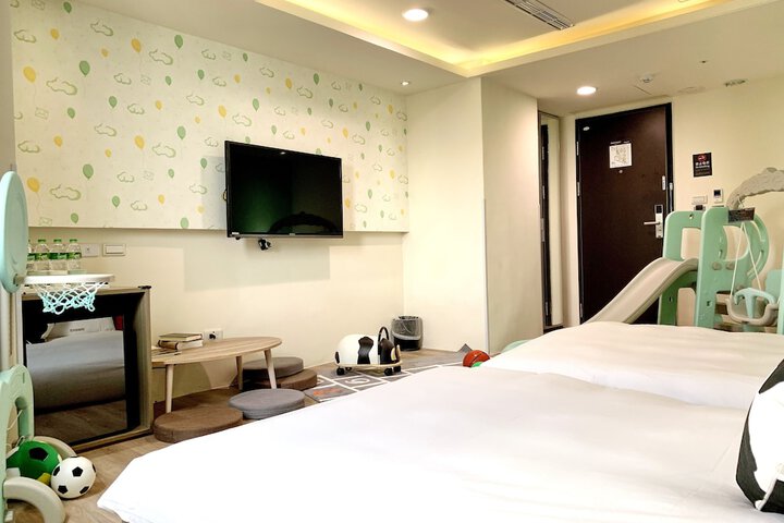 Room 36 of 61