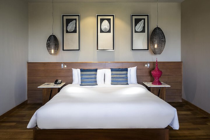 Room 3 of 50
