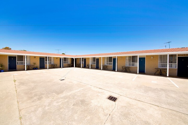 Property Grounds 19 of 21
