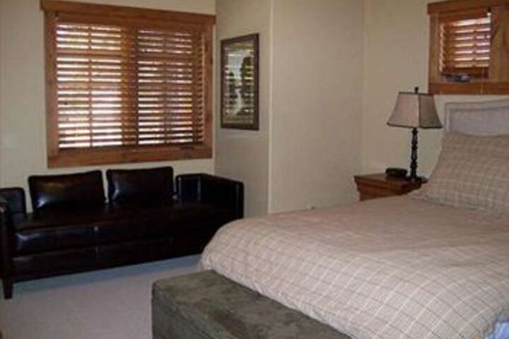 Room 11 of 49