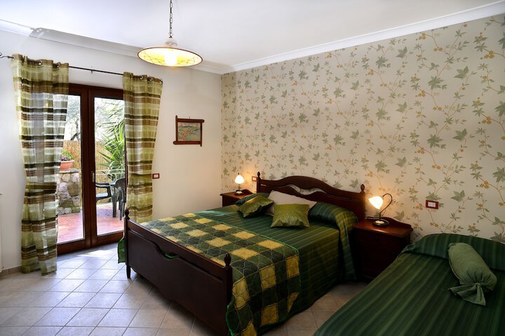 Room 8 of 52