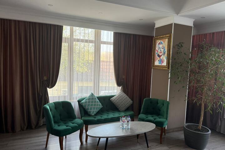 Room 19 of 29