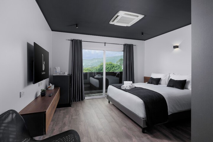 Room 12 of 56