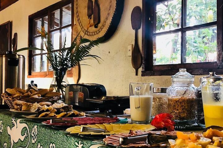 Breakfast/Coffee Service 13 of 27