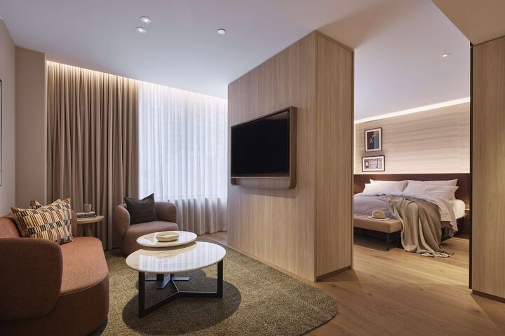 Room 16 of 81