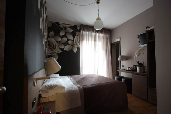 Room 9 of 60