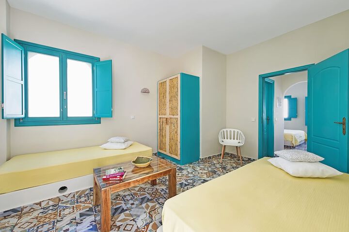Room 6 of 71