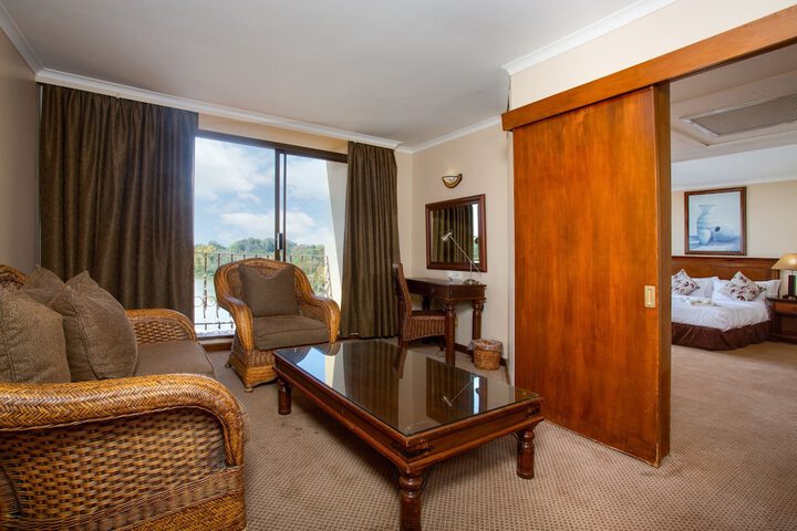 Room 27 of 65