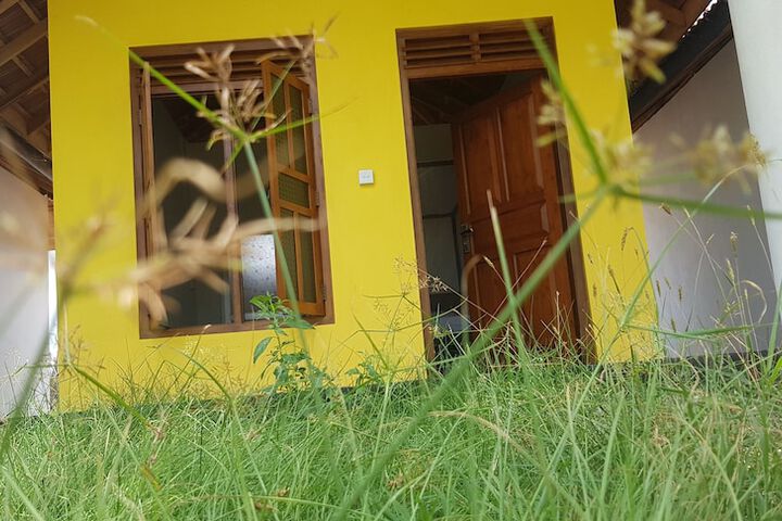 Room 3 of 32