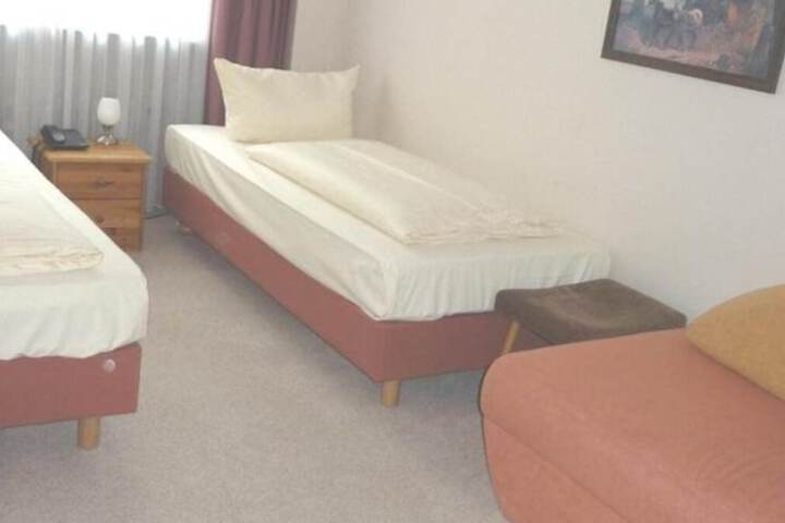 Room 6 of 39