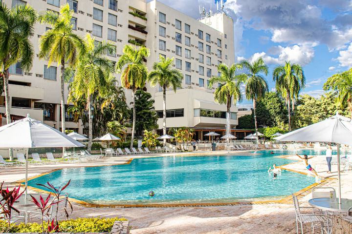 Hotel Pool