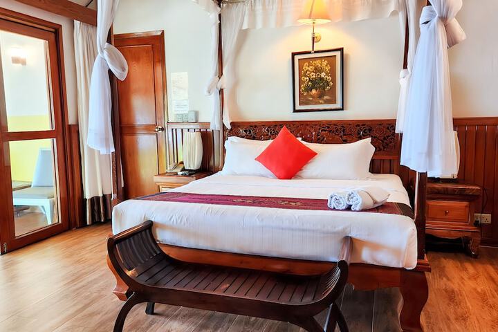Room 20 of 149