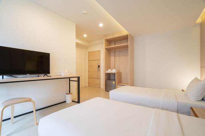 Room 22 of 63