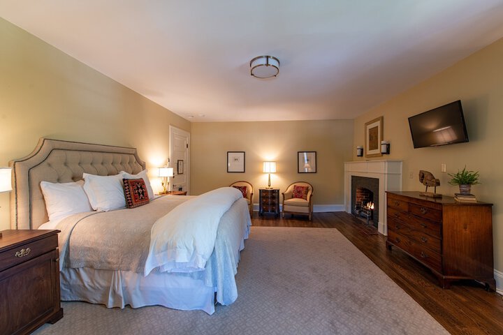 Room 12 of 73