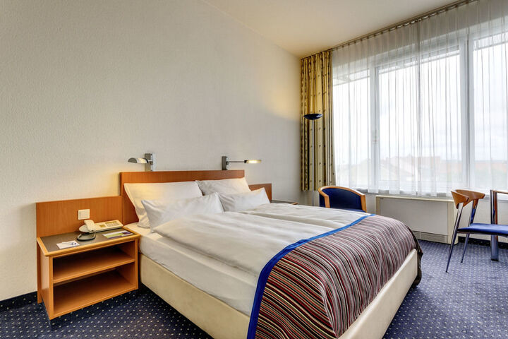 Room 3 of 26