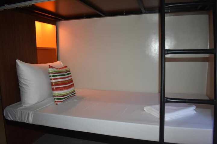 Room 6 of 24