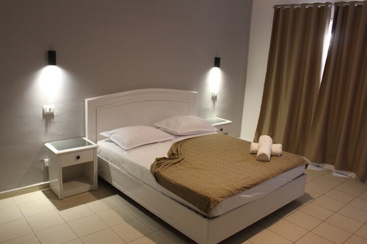 Room 54 of 153