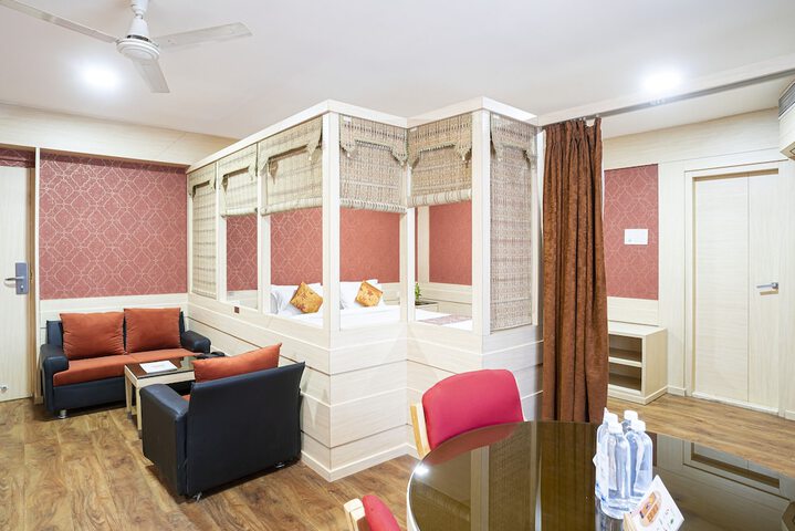 Room 13 of 64