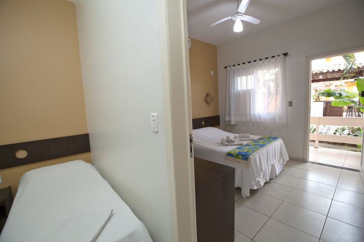 Room 9 of 40
