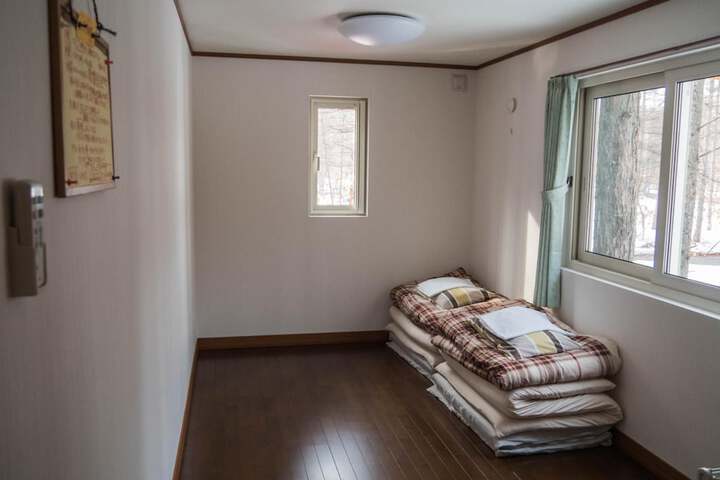 Room 9 of 46