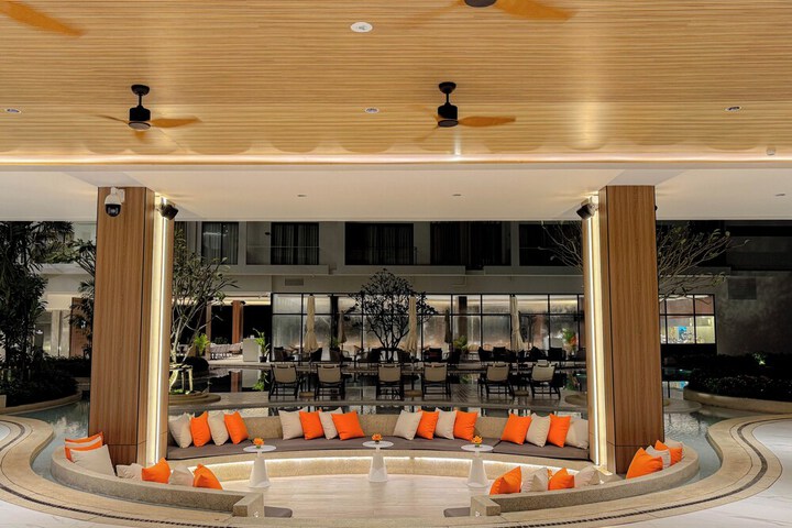 Hotel Interior 7 of 133