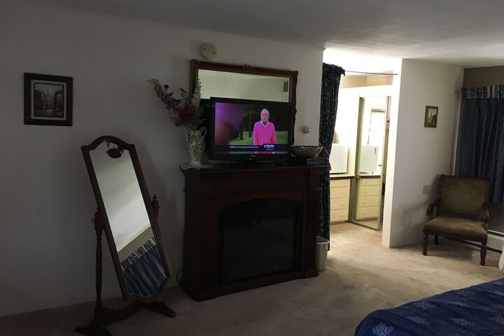 Room 42 of 81