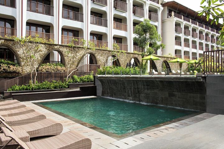 Pool 37 of 111