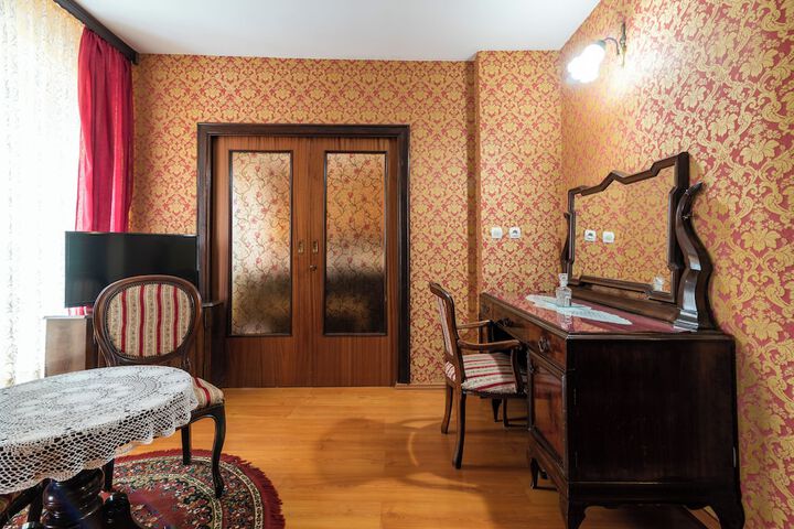 Room 59 of 108