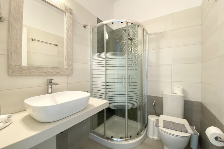 Room 41 of 56