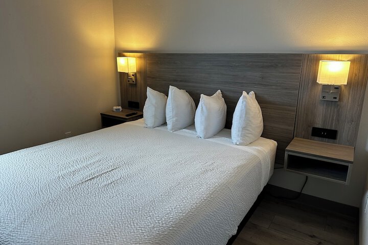 Room 42 of 134